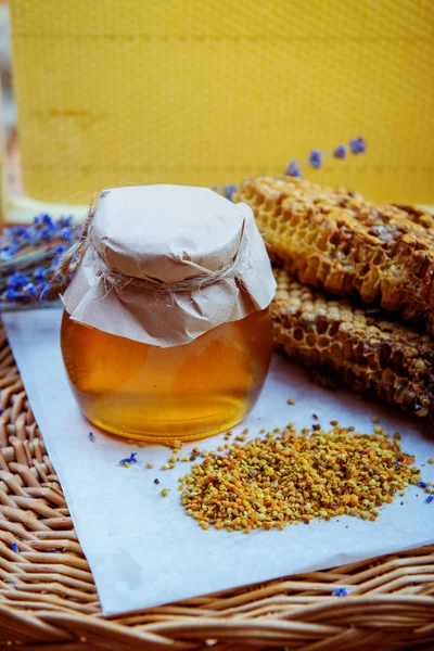 Petek, bal ile cam aranjman 