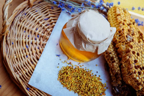 Honeycomb Glass Pot Honey — Stock Photo, Image