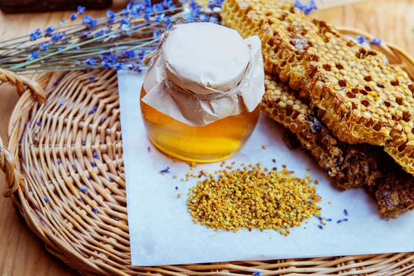 Petek, bal ile cam aranjman 