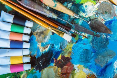 yağlı boya, palet, sanat boya fırçaları