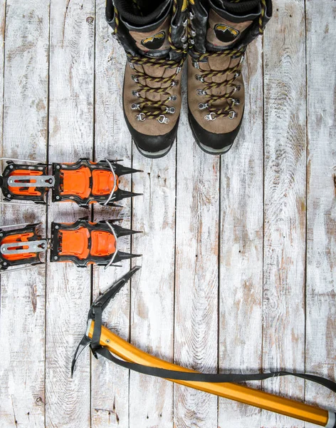 Hiking Dağlarda Dağcılık Donanımları Için Donatım — Stok fotoğraf