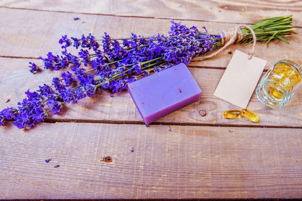 Lavendel Väsen Naturliga Hudvårdsprodukter Spa Lavendel Produkt Olja Natur Bakgrund — Stockfoto