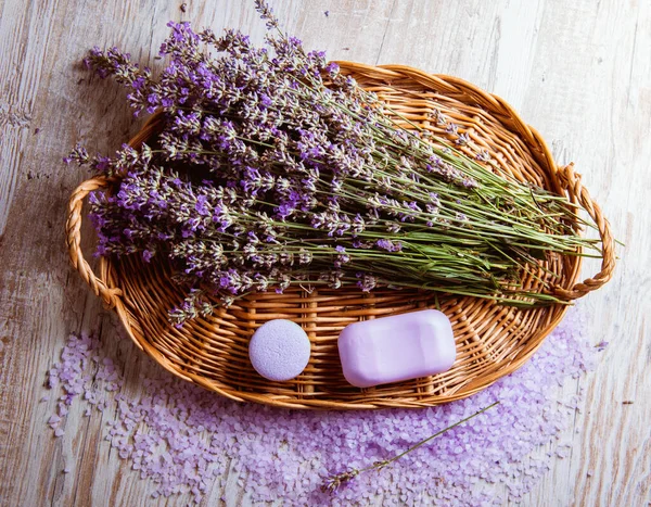 Cosméticos Naturales Para Cuerpo Baño Lavanda Accesorios Spa —  Fotos de Stock