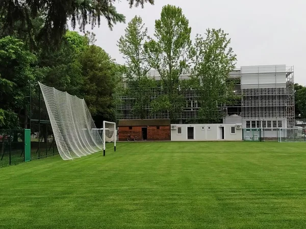 Sremska Mitrovica Serbien Mai 2020 Ein Fußballplatz Auf Dem Schulgelände — Stockfoto