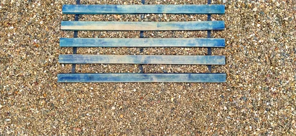 Houten Promenade Het Strand Plakken Planken Rotsachtige Grond Hielbescherming Tegen — Stockfoto