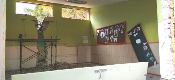 Sremska Mitrovica Serbie Août 2020 Démantèlement Démolition Ancienne École Nommée — Photo