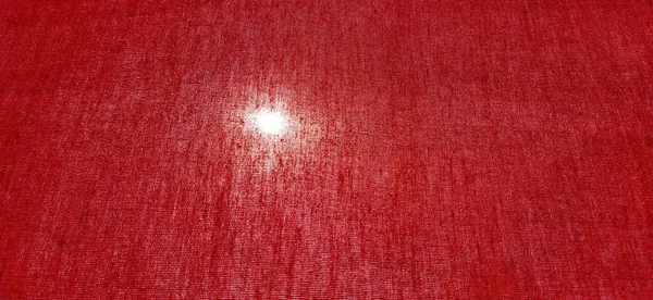 Sol Lâmpada Através Cortinas Blackout Vermelho Fundo Vermelho Brilhante Com — Fotografia de Stock