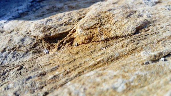 Textura Pedra Camadas Cinza Bege Nuances Vermelhas Cor Noite Raios — Fotografia de Stock