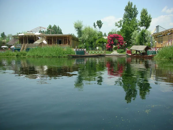 Casa Lago — Foto de Stock