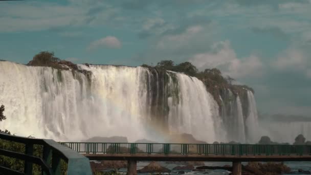 Wasserfall Park — Stockvideo