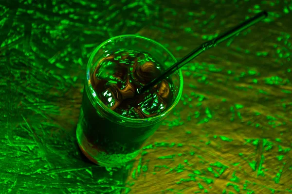 Glass Green Iced Cocktail Club Bar Dark Black Background Green — Stock Photo, Image