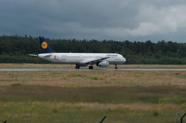 Vliegtuig Nabij Luchthaven — Stockfoto