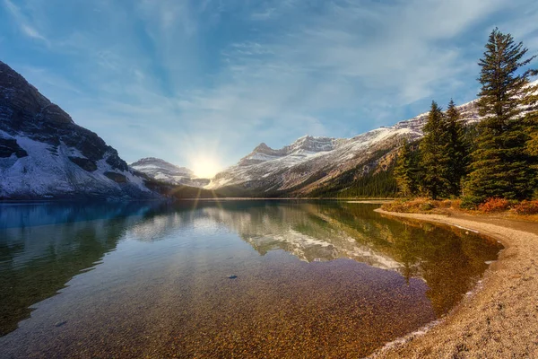 Lago Bow, Jasper Alberta Kanada destino de viagem — Fotografia de Stock