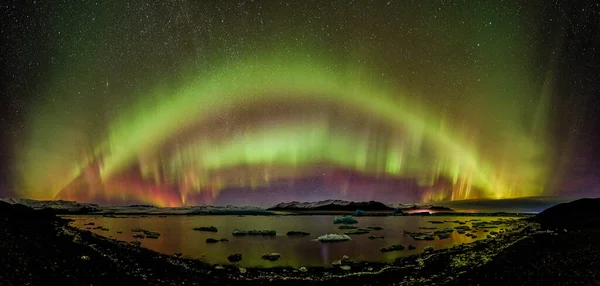 Βόρεια φώτα aurora σε Jokulsarlon παγετώνα λιμνοθάλασσα του ποταμού — Φωτογραφία Αρχείου