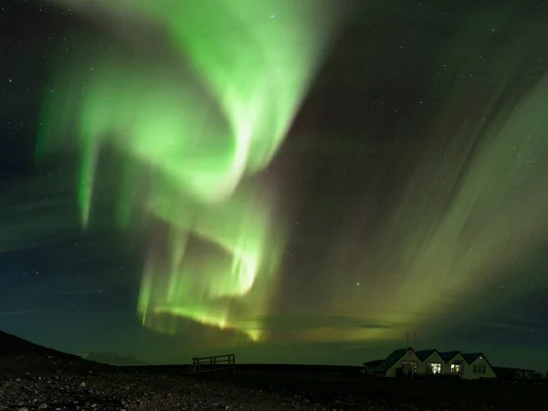 Βόρεια φώτα aurora σε Jokulsarlon παγετώνα λιμνοθάλασσα του ποταμού — Φωτογραφία Αρχείου