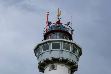 Sahildeki tarihi deniz feneri