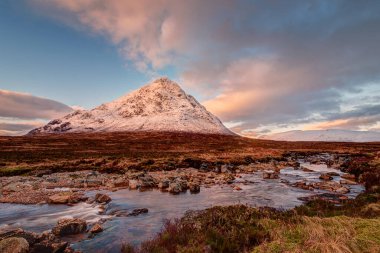 Nehirden Buachaille Etive Mor, Glencoe, Batı Highlands