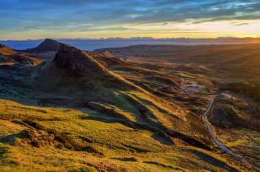 Quiraing, Skye Adası, İskoçya 'da çıkartmalı yol tabelası