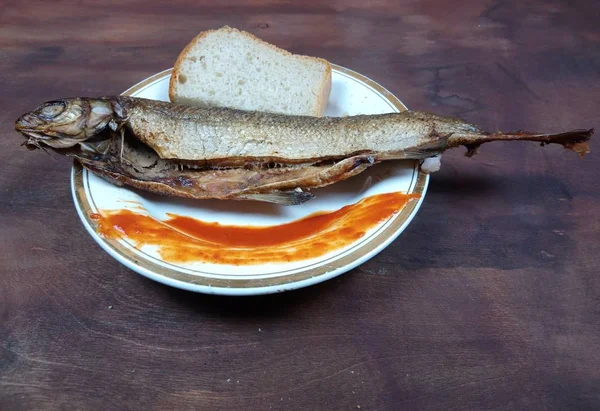 Delizioso Pesce Fritto Fatto Casa Trova Piatto — Foto Stock