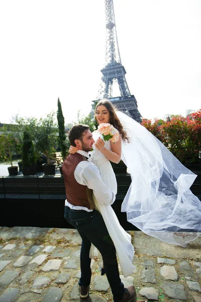 Couple in love in Paris, wedding photography