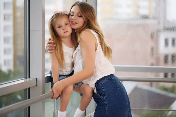 Emotions. Happy loving family. Mother and daughter spend time together at home. — Stock Photo, Image