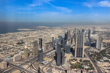 Burj Dubai kulesinden Dubai şehrinin en iyi görünümü,Şehir işletmesi