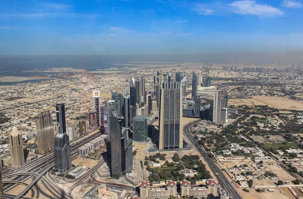 Burj Dubai kulesinden Dubai şehrinin en iyi görünümü,Şehir işletmesi