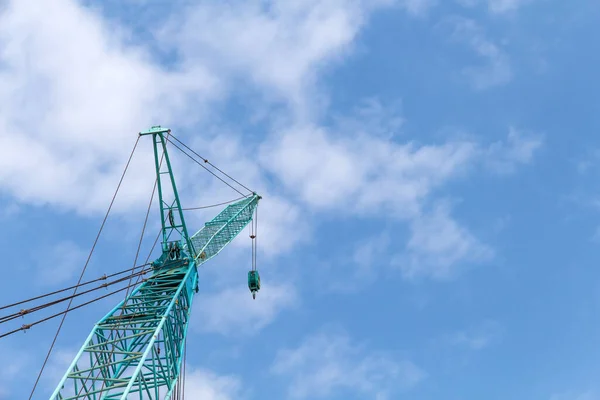 Lotes Torre Canteiro Obras Com Guindastes Edifício Com Fundo Céu — Fotografia de Stock