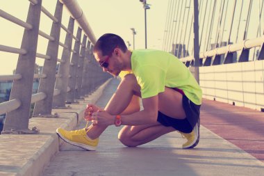  Koşu adam. Yakın çekim