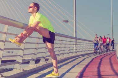  Koşu adam. Yakın çekim