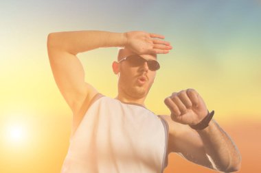  Koşu adam. Yakın çekim