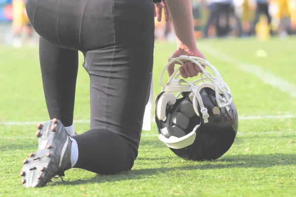 American Football Spieler Wartet Darauf Zum Spiel Kommen — Stockfoto