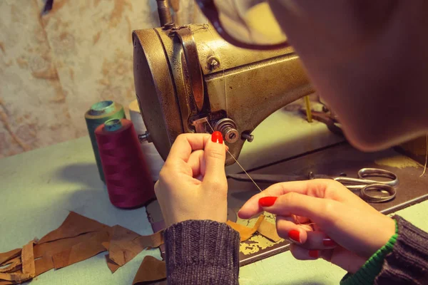 Çalışma terzi atış kapatmak