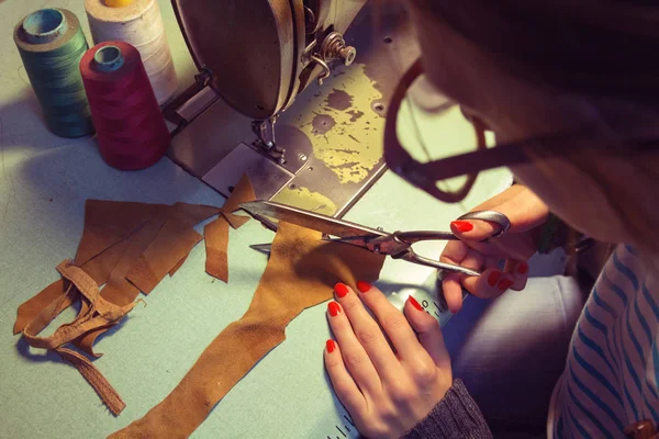 Çalışma terzi atış kapatmak