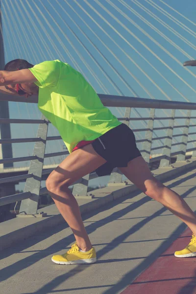 Joven Jogging Hombre Aire Libre — Foto de Stock