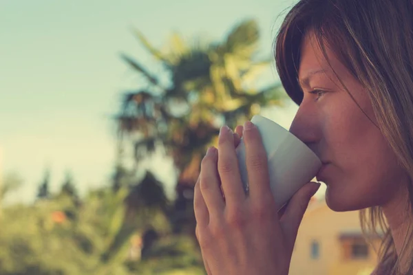 Woman Drinking Morning Tea Coffee — Stock Photo, Image
