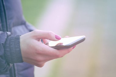 Smartphone, yazarak el yakın çekim 