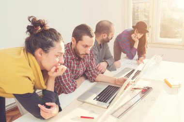 İş süreci. Çalışma ekibi 