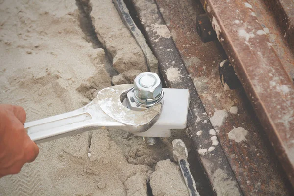 Bir inşaatta çalışan ayrıntıları