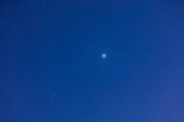 Estrellas Brillantes Que Brillan Cielo Nocturno Concepto Espacial — Foto de Stock