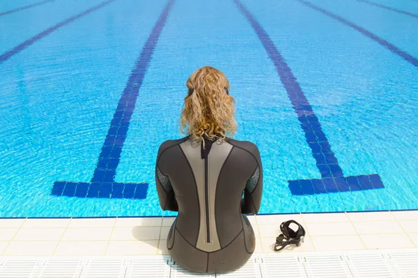 Athletic Young Female Swimmer Wearing Swimming Costume Sitting Pool Edge — Stock Photo, Image