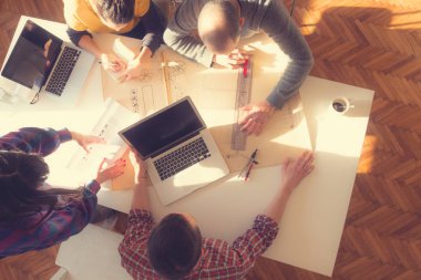 İş süreci. Çalışma ekibi 