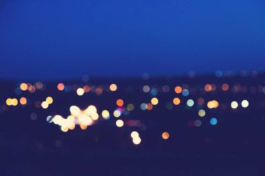 Bulanık şehir ışıkları arka planı