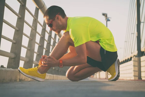 Joven Jogging Hombre Aire Libre — Foto de Stock