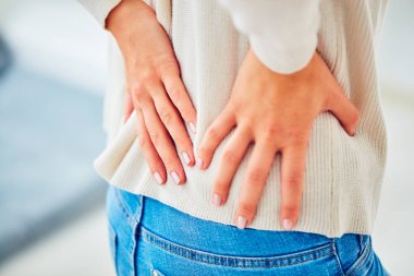 Kalça, sırt ve genç yaşlarda omurilik sorunları.