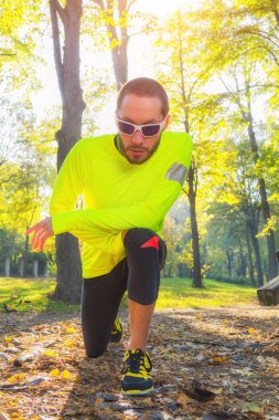 Egzersiz / egzersiz sırasında yaralanma parkta koşu.