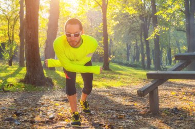Egzersiz / egzersiz sırasında yaralanma parkta koşu.