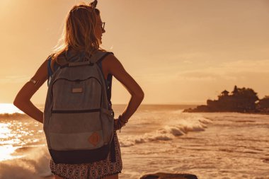 Deniz keyfi kız / okyanus sahne Bali, Endonezya.