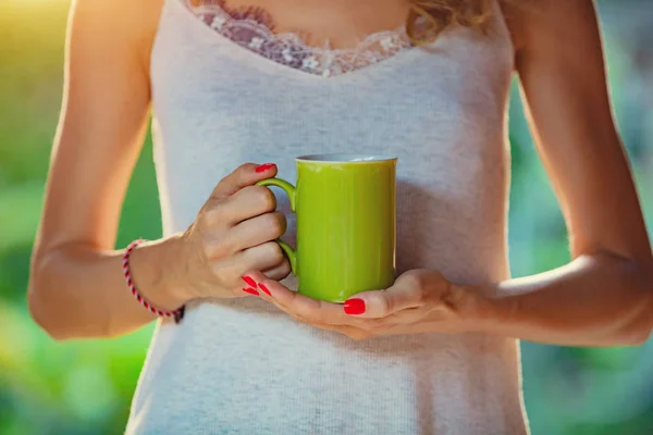 Girl Drinking Coffee Tea Garden — Stock Photo, Image