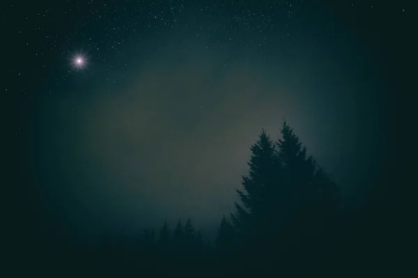Tejút Csillagok Felhők Sziluettek Széles Lencse Kamera Fényképezte Csillagászat Munkám — Stock Fotó